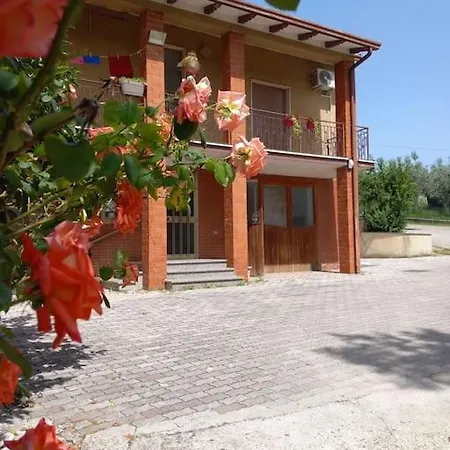 In Campagna+giardino+posto Auto Free Daire Gualdo Cattaneo